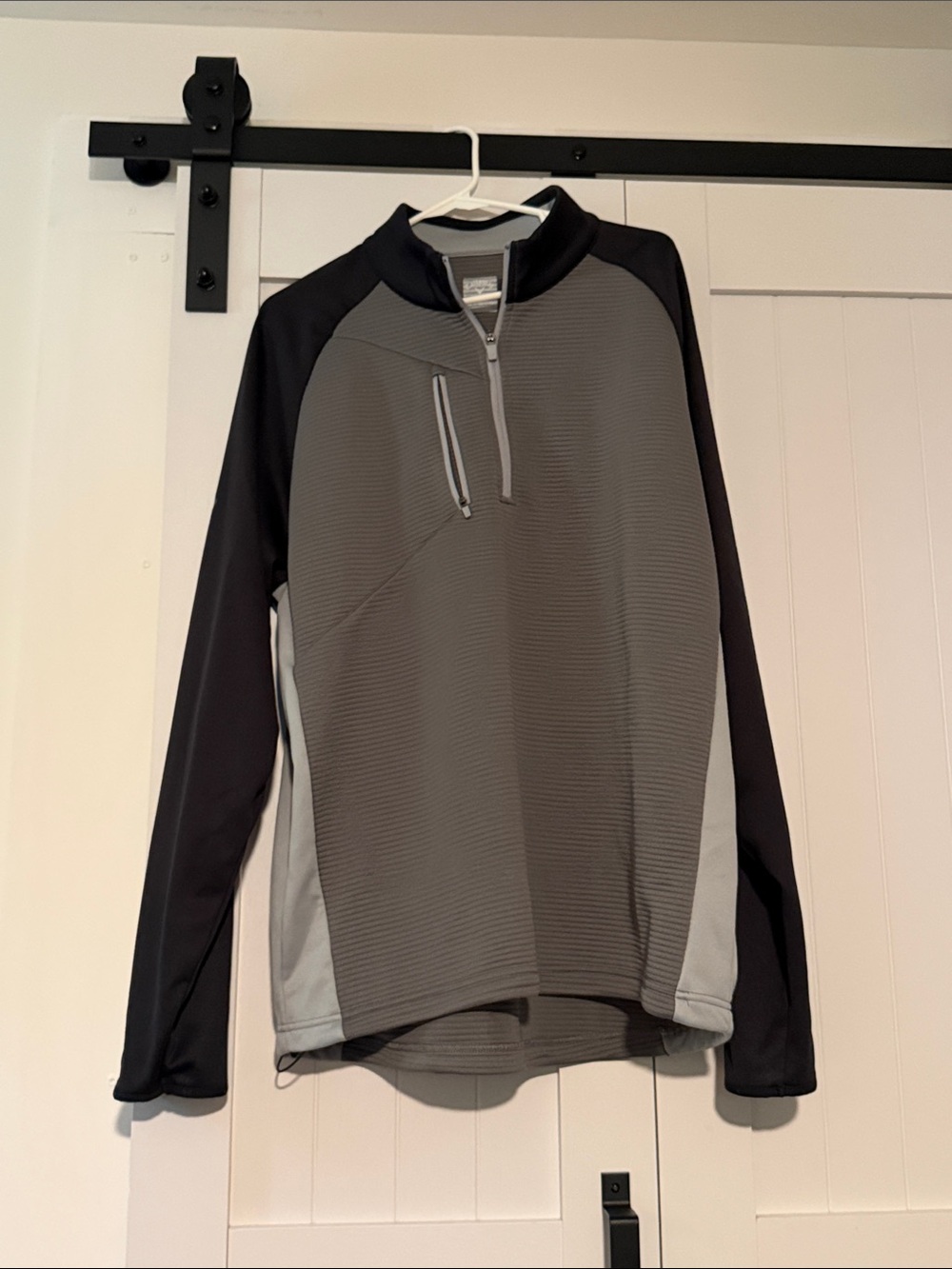 Callaway Men's Black and Gray Quarter-Zip Pullover
